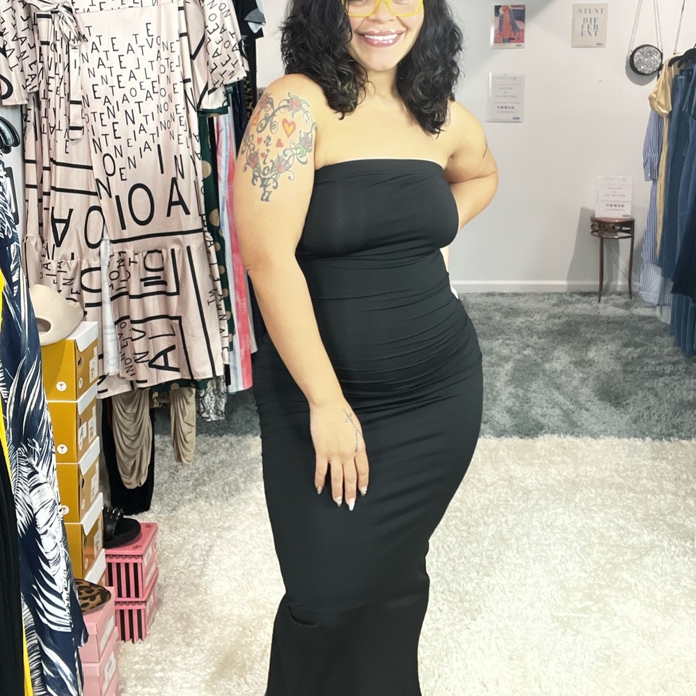 Maxi Tube Dress: Small-Large - Picture 10 of 10